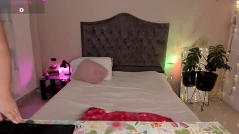 Jenny online show from June 23, 5:05 am