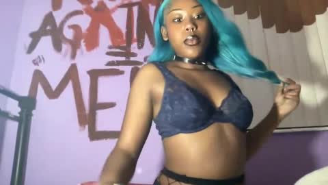 Snapshot of kinkykittee chatting on December 4, 1:25 am Bunniii online show from December 4, 1:25 am