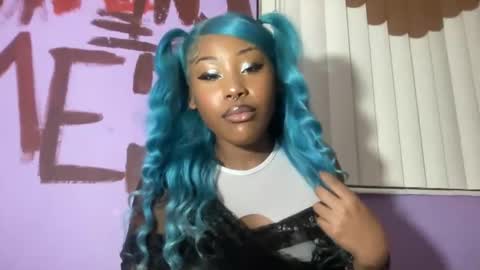 Snapshot of kinkykittee chatting on December 9, 8:00 am Bunniii online show from December 9, 8:00 am