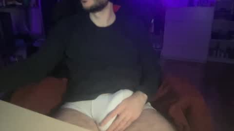 Snapshot of kinkylolo31 chatting on December 7, 12:30 am cachonlolo31 online show from December 7, 12:30 am