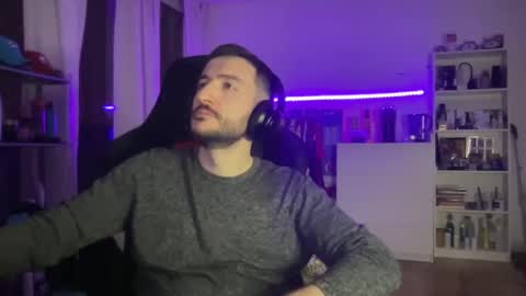 Snapshot of kinkylolo31 chatting on January 5, 10:50 pm cachonlolo31 online show from January 5, 10:50 pm