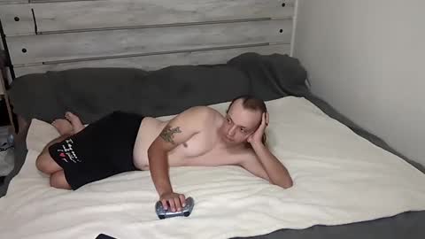 Snapshot of kinkyqueenandpet95 chatting on September 21, 3:30 am kinkyqueenandpet95 online show from September 21, 3:30 am