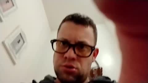 kinkystrides online show from March 8, 2:59 am