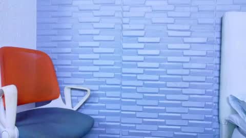 kinkyy_redhead online show from April 21, 12:33 pm