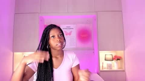 M A R A  online show from October 23, 12:15 pm