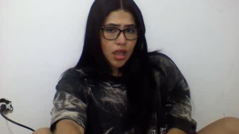 kion_and_valu online show from September 19, 3:34 pm