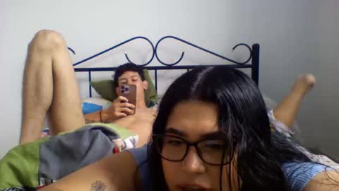 kion_and_valu online show from November 28, 5:37 pm