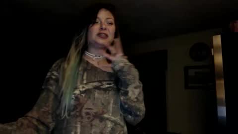 Snapshot of kipsy420 chatting on September 12, 7:08 am Kipsy Rose online show from September 12, 7:08 am