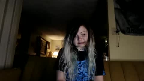 Snapshot of kipsy420 chatting on September 25, 6:17 am Kipsy Rose online show from September 25, 6:17 am