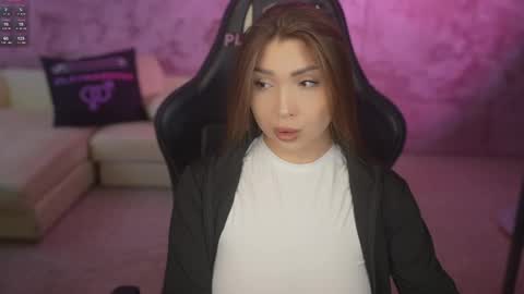Snapshot of kira0541 chatting on April 26, 7:17 am Sweet girls online show from April 26, 7:17 am