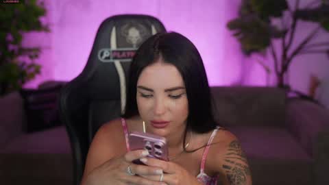 Snapshot of kira0541 chatting on June 7, 8:18 am Sweet girls online show from June 7, 8:18 am