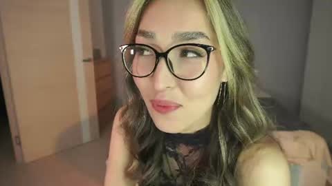 You can call me queen online show from June 29, 6:30 am