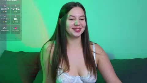 Kira Briis online show from July 20, 8:00 pm