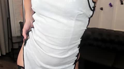 Snapshot of kira_energy chatting on October 26, 2:06 am kira_energy online show from October 26, 2:06 am