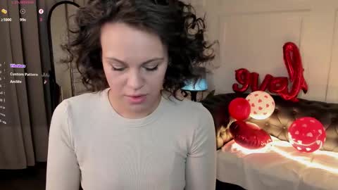 kira_energy online show from February 16, 12:18 am