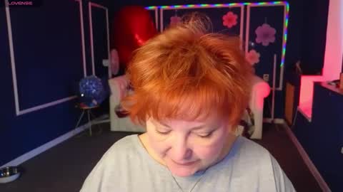 Kira Kennet online show from April 22, 6:27 am