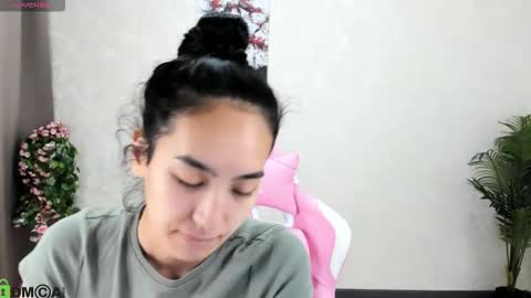 Aura online show from October 28, 2:59 am