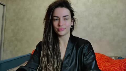 Snapshot of kira_love1 chatting on April 28, 5:45 am Kira love1 online show from April 28, 5:45 am