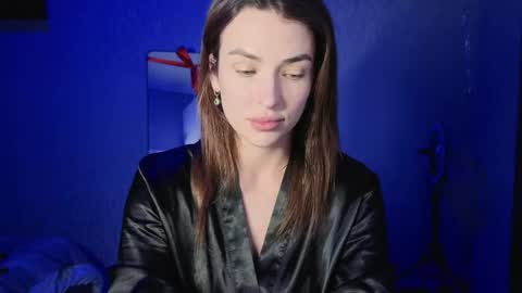 Snapshot of kira_love1 chatting on May 13, 6:05 pm Kira love1 online show from May 13, 6:05 pm
