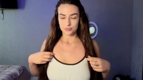 Snapshot of kira_love1 chatting on May 26, 2:02 pm Kira love1 online show from May 26, 2:02 pm