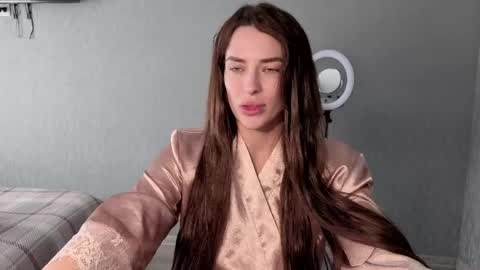 Snapshot of kira_love1 chatting on May 28, 8:33 am Kira love1 online show from May 28, 8:33 am