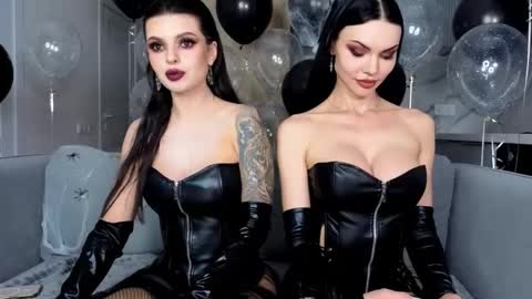 Kira and friends online show from November 1, 3:36 pm