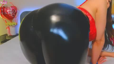 Kira online show from February 13, 6:15 pm