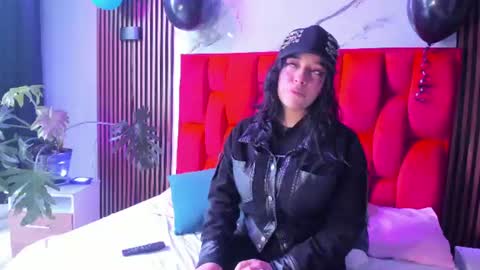 Kira online show from July 4, 4:13 pm