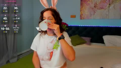 kiraadamss online show from April 4, 12:31 am