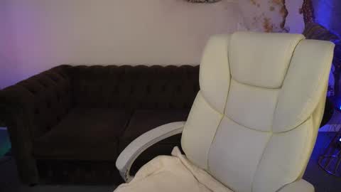 Kira online show from February 9, 9:49 pm