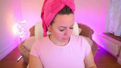 Kira online show from February 15, 2:36 pm