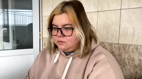 Just Kira online show from December 29, 9:28 am