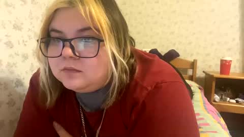 Just Kira online show from January 6, 5:27 pm