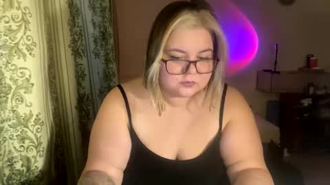 Just Kira online show from January 25, 1:30 pm