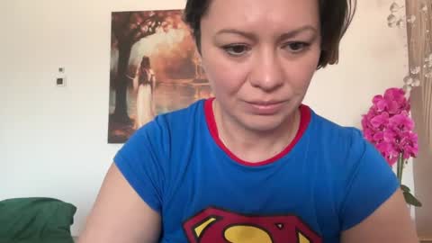 KiraDivine online show from April 5, 1:08 pm