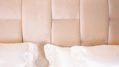 Snapshot of kirakayleigh chatting on October 1, 12:49 am kira online show from October 1, 12:49 am