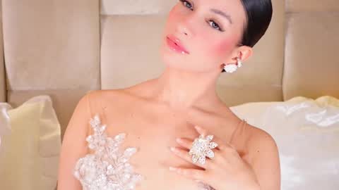 Snapshot of kirakayleigh chatting on November 28, 1:41 am kira online show from November 28, 1:41 am