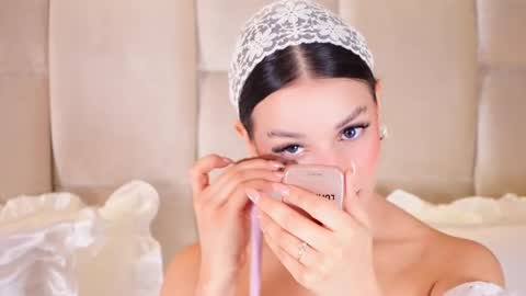 kira online show from February 1, 7:01 pm