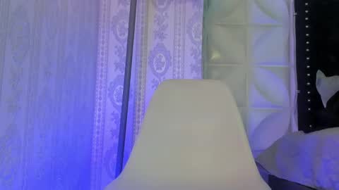 kirakeyhot online show from May 26, 7:10 pm