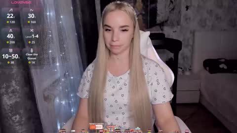 Snapshot of kirakrox chatting on November 9, 6:39 pm kirakrox online show from November 9, 6:39 pm