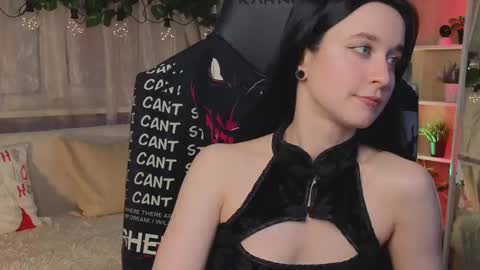 Kira    online show from March 7, 9:17 pm