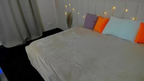 Snapshot of kiramagnolia chatting on March 4, 2:27 am Kira online show from March 4, 2:27 am