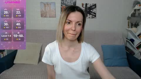 Snapshot of kiramartins_cat chatting on January 24, 6:25 pm kiramartins cat online show from January 24, 6:25 pm