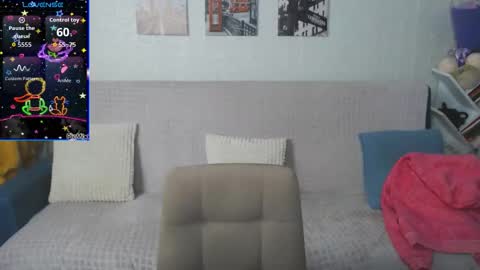 kiramartins cat online show from December 15, 5:50 pm