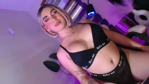 Its your girl KIRA online show from September 10, 2:11 am