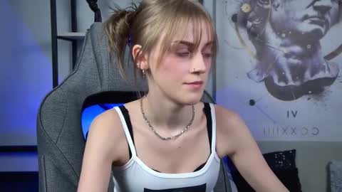 Kira online show from March 13, 11:55 pm