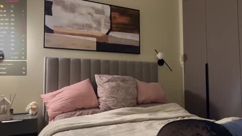 Snapshot of kiramystery chatting on December 5, 12:33 pm Kira online show from December 5, 12:33 pm