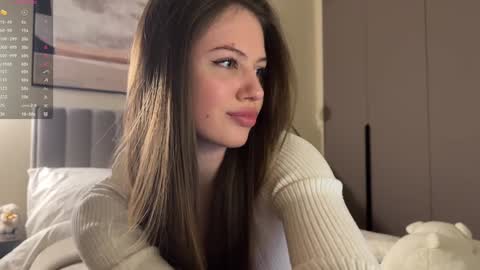 Snapshot of kiramystery chatting on December 19, 12:45 pm Kira online show from December 19, 12:45 pm