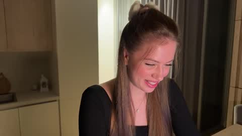 Snapshot of kiramystery chatting on October 8, 4:15 pm Kira online show from October 8, 4:15 pm