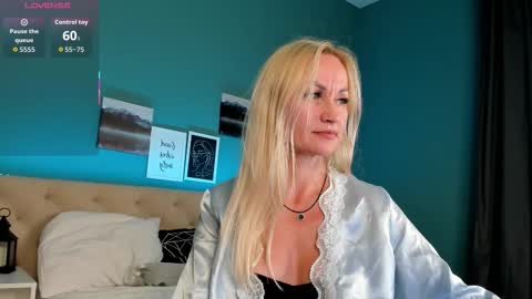 KiraSun online show from September 24, 12:19 pm